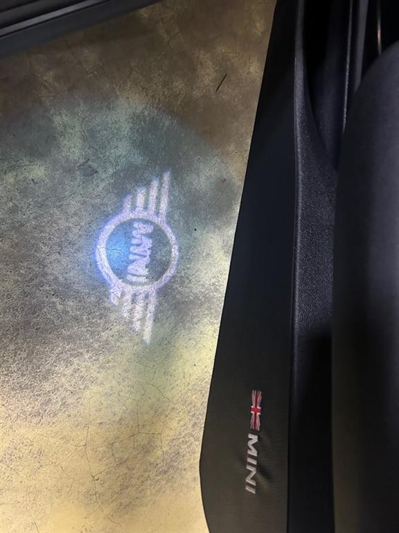 Mini Cooper Electric 2023 the color of pearl - Importación desde Corea - HF Imports Iquique - Foto 20