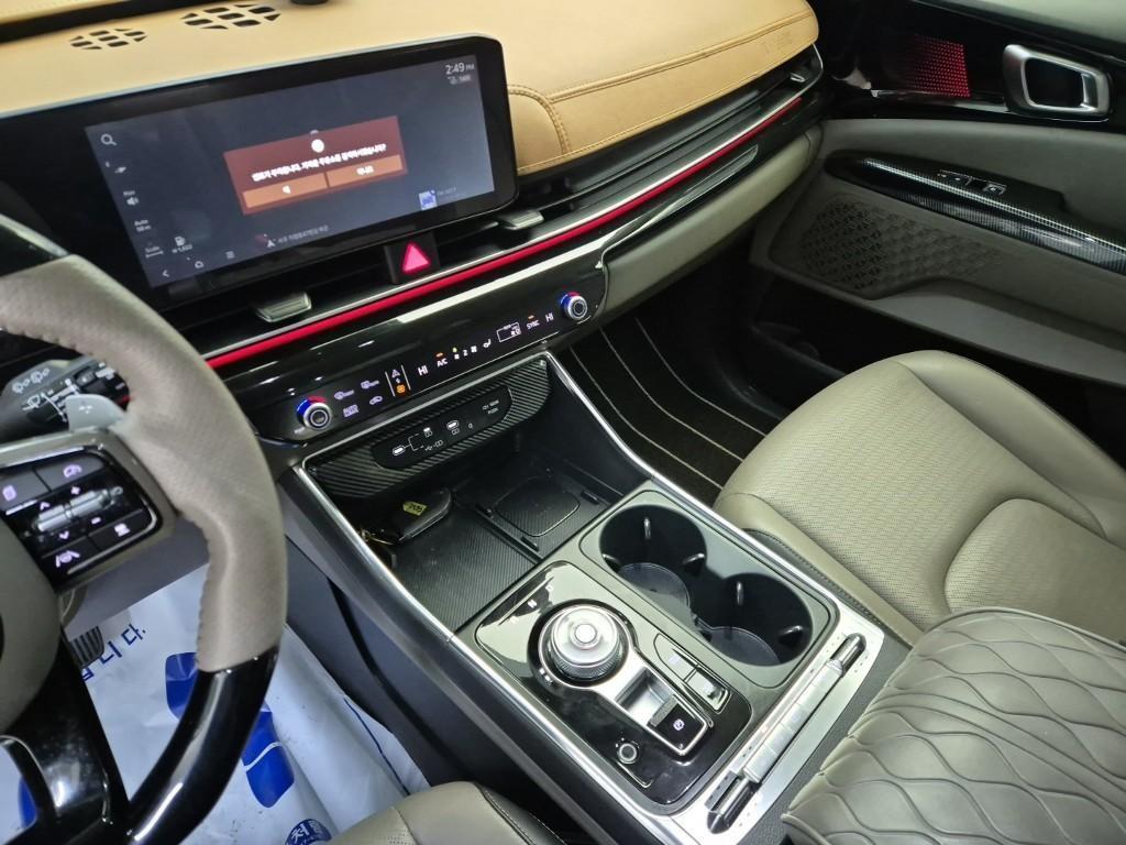 KIA Carnival - Vista 10