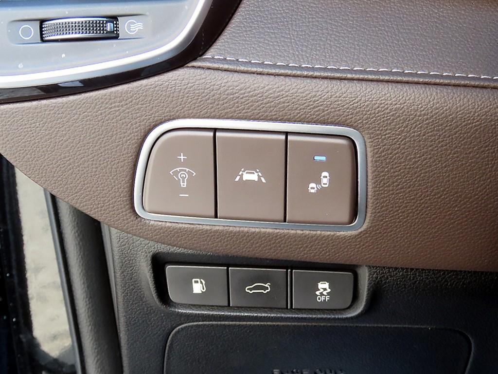 HYUNDAI Grandeur - Vista 12