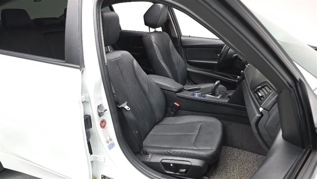 BMW 3 series - Vista 12