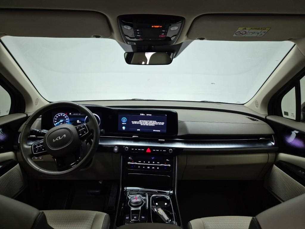 KIA Carnival - Vista 7