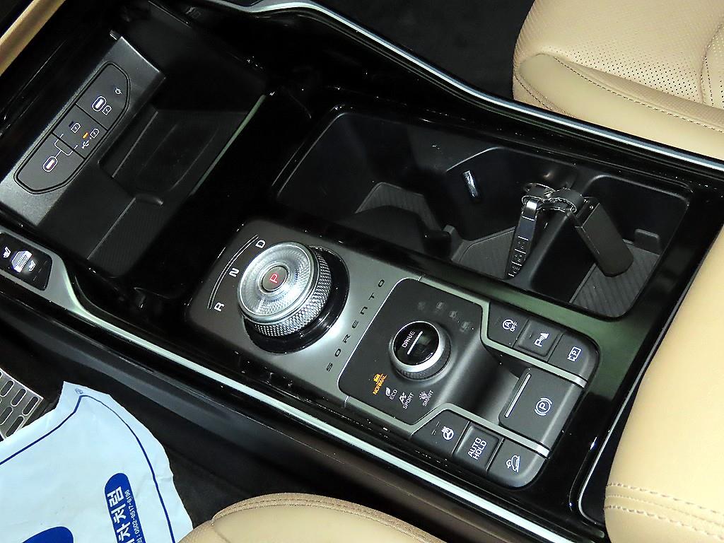 KIA Sorento - Vista 12