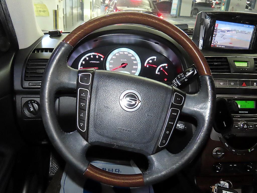 Ssangyong Rexton - Vista 8