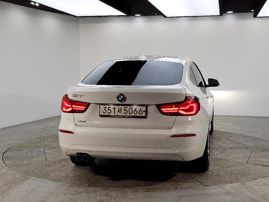 BMW Gran Turismo - Vista 3