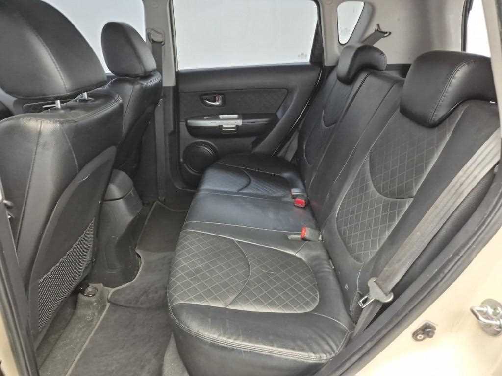 KIA Soul - Vista 12