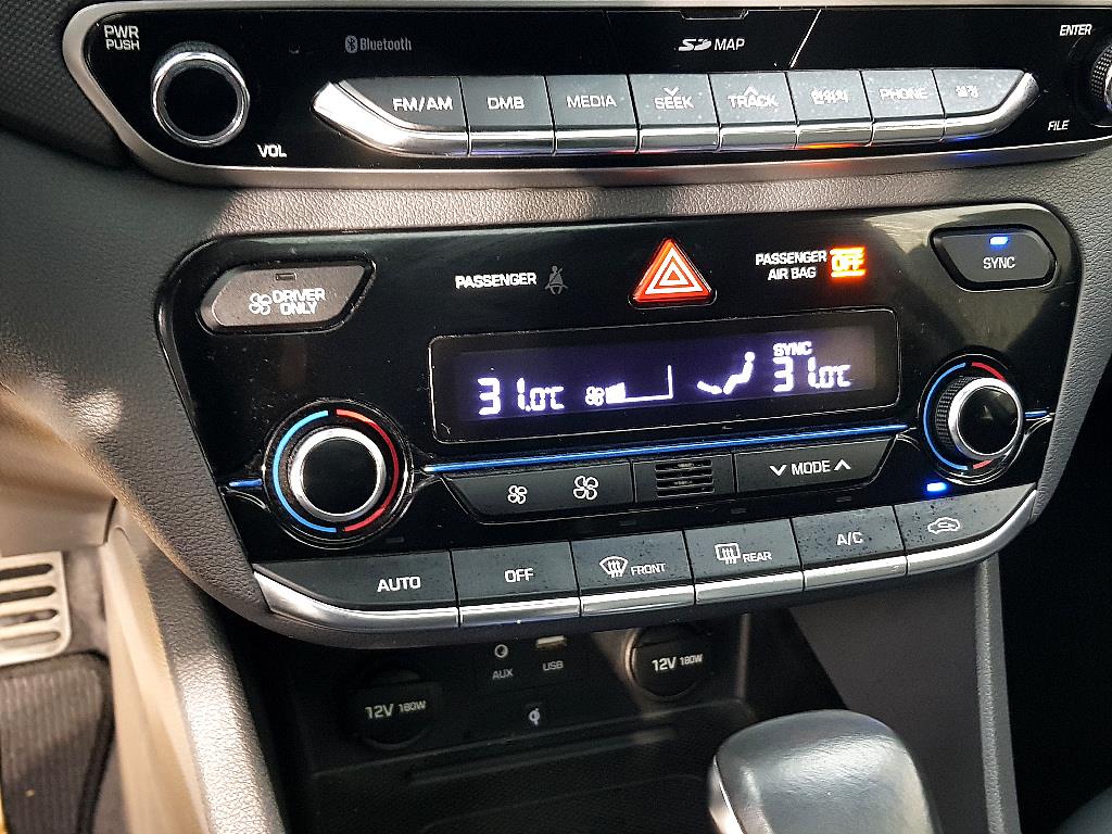 HYUNDAI Ioniq - Vista 12