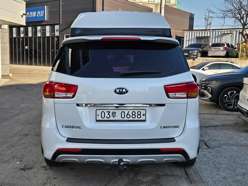 KIA Carnival - Vista 4