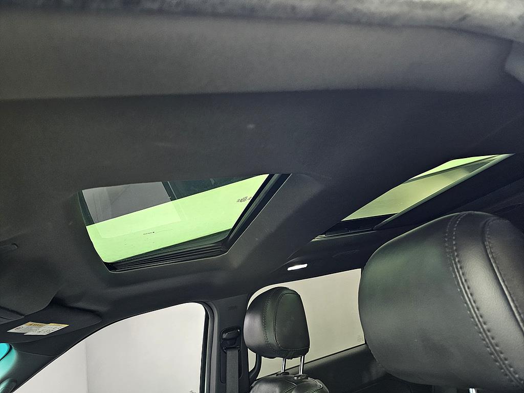 Ford Explorer - Vista 12