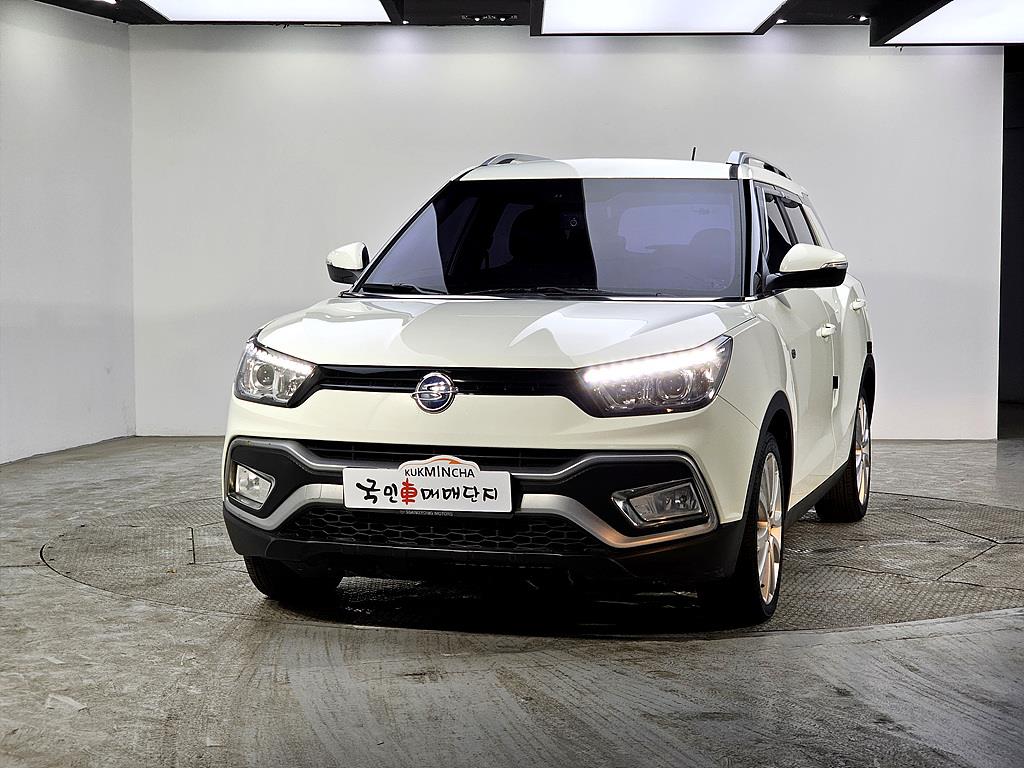 Ssangyong Tivoli - Vista 2