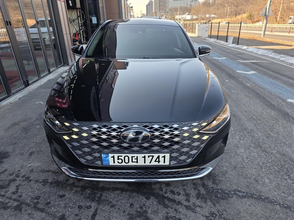 HYUNDAI Grandeur - Vista 3