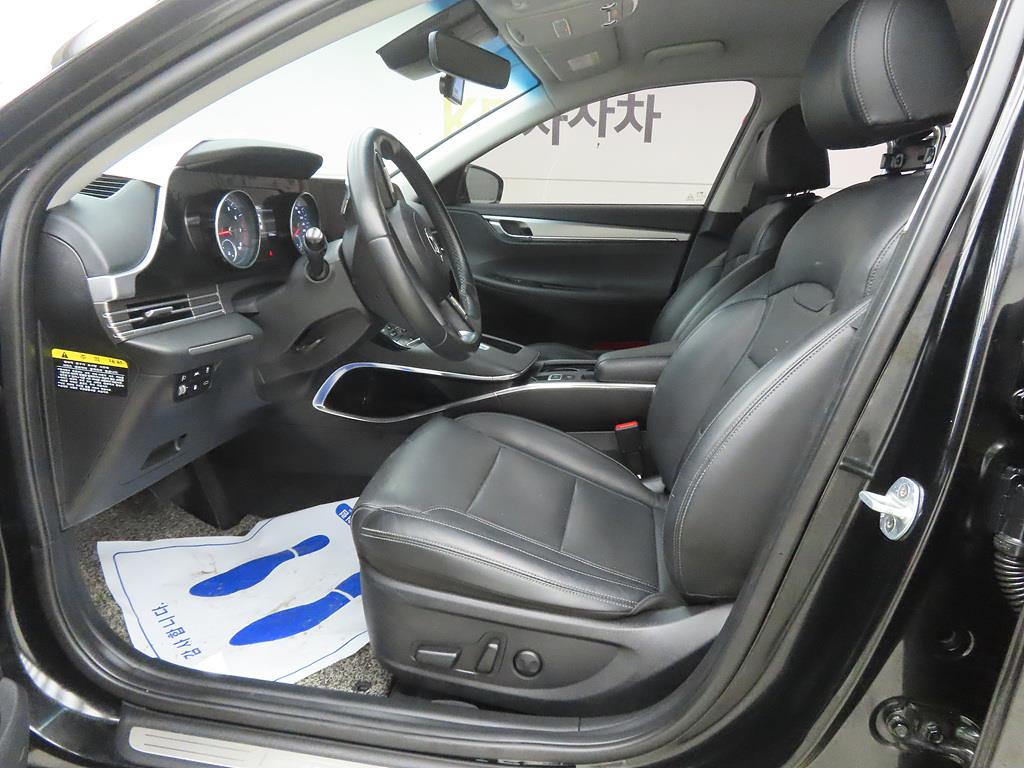 HYUNDAI Grandeur - Vista 5