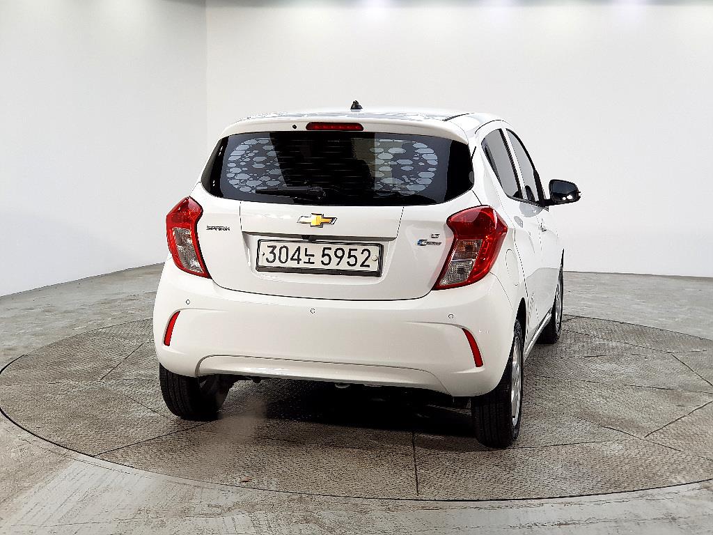 Chevrolet Spark - Vista 3