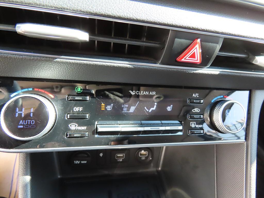 HYUNDAI Sonata - Vista 12