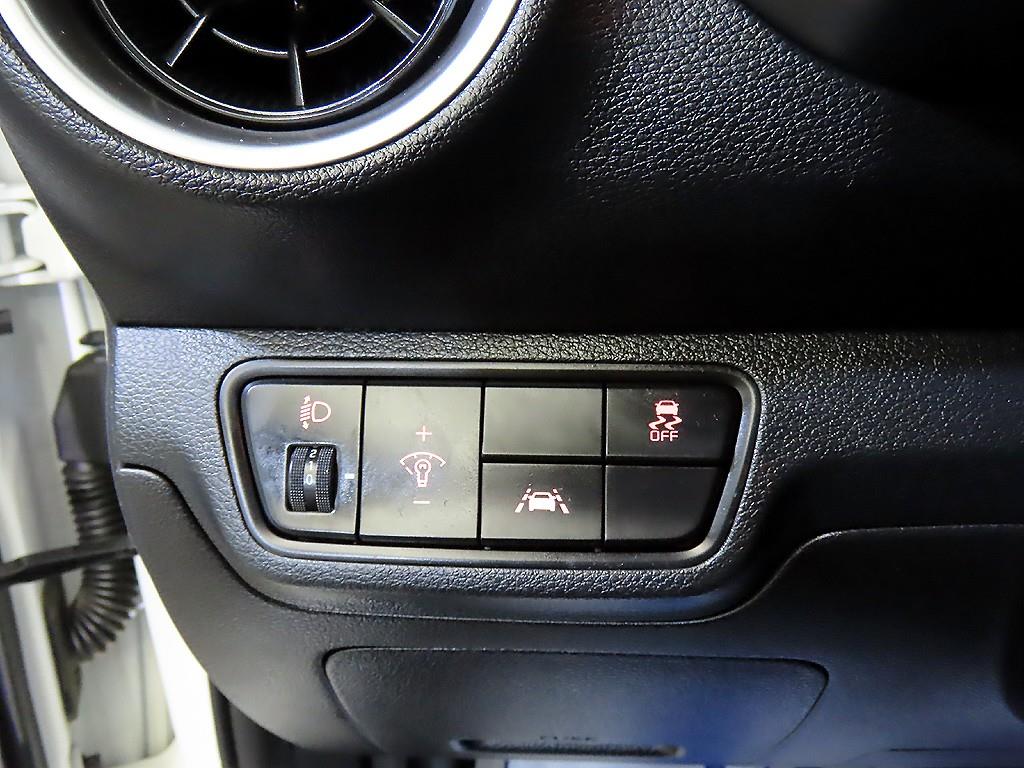 KIA K3 2021 Blanco - Importación desde Corea - HF Imports Iquique - Foto 17