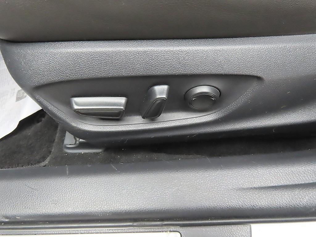 Toyota Camry 2024 Blanco - Importación desde Corea - HF Imports Iquique - Foto 12