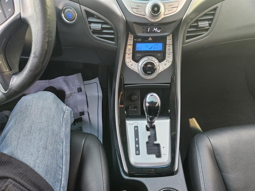 HYUNDAI Avante 2012 Blanco - Importación desde Corea - HF Imports Iquique - Foto 17