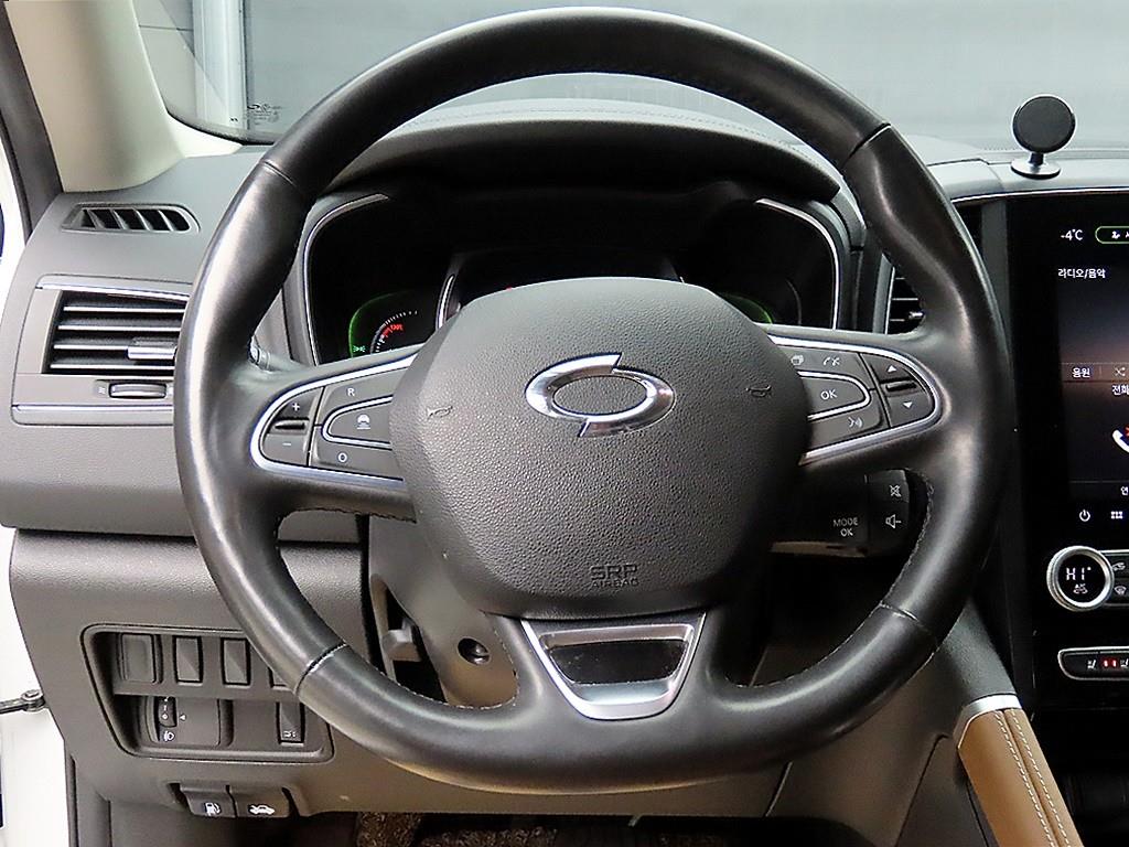 SAMSUNG QM6 - Vista 9