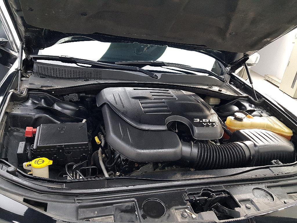 Chrysler 300C - Vista 6