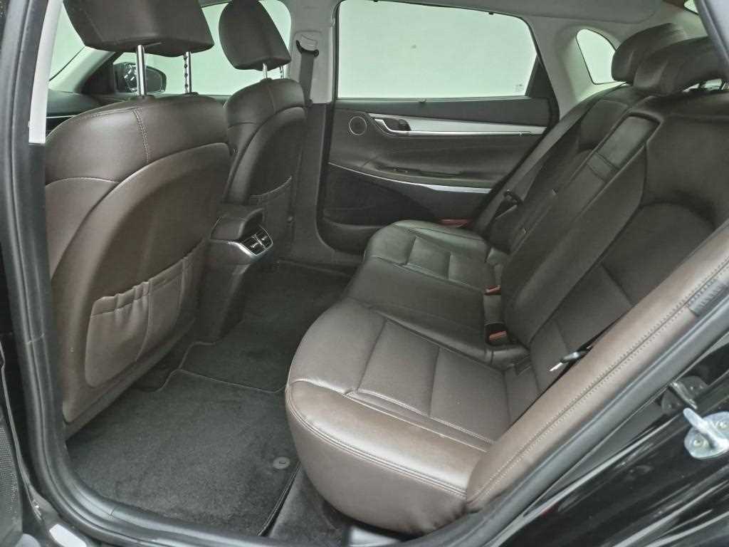 HYUNDAI Grandeur - Vista 12