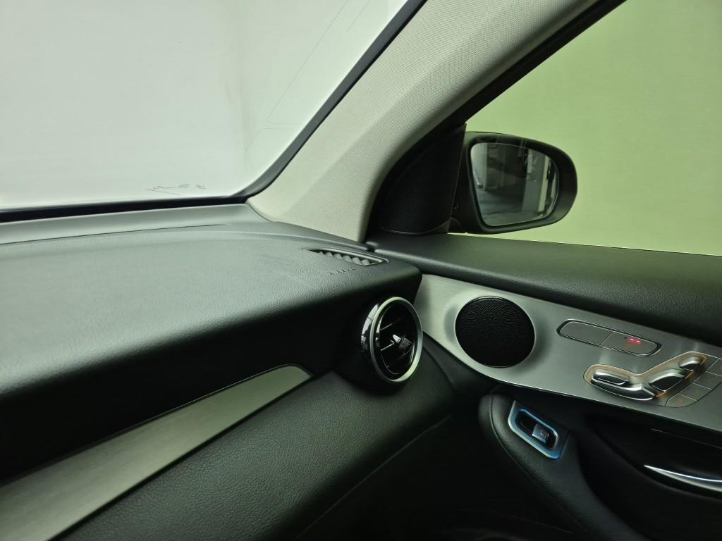 Mercedes Benz GLC Class 2016 Negro - Importación desde Corea - HF Imports Iquique - Foto 18