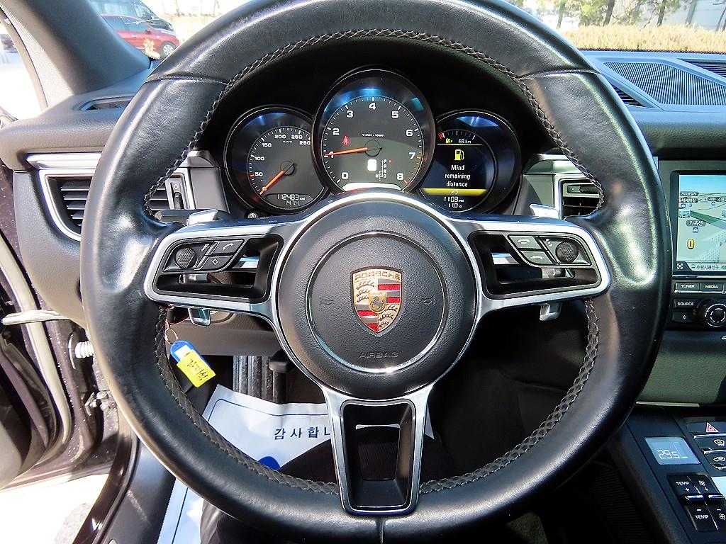 Porsche Macan - Vista 8