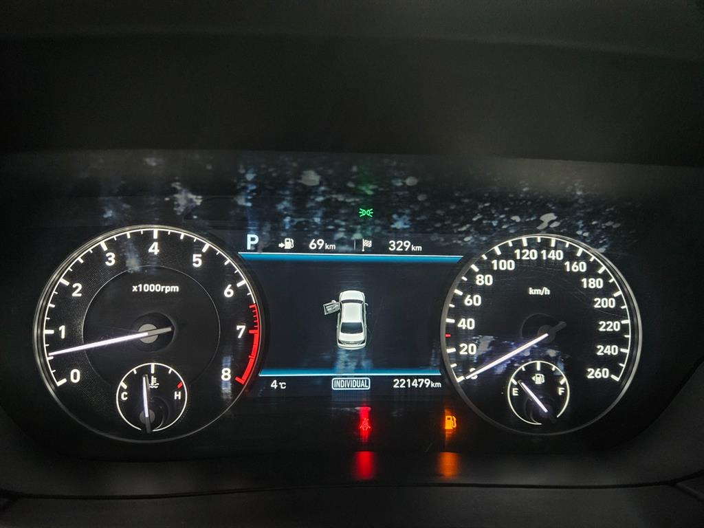 Genesis EQ900 - Vista 9