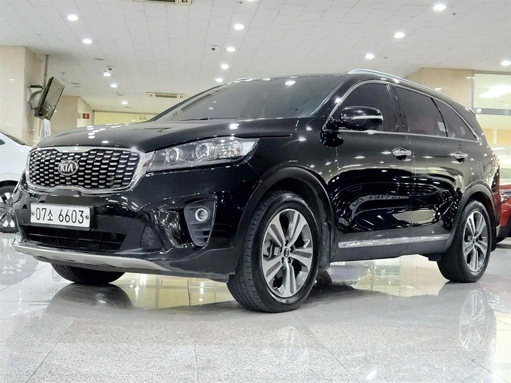 KIA Sorento 2018 Negro - Importación desde Corea - HF Imports Iquique - Foto 1