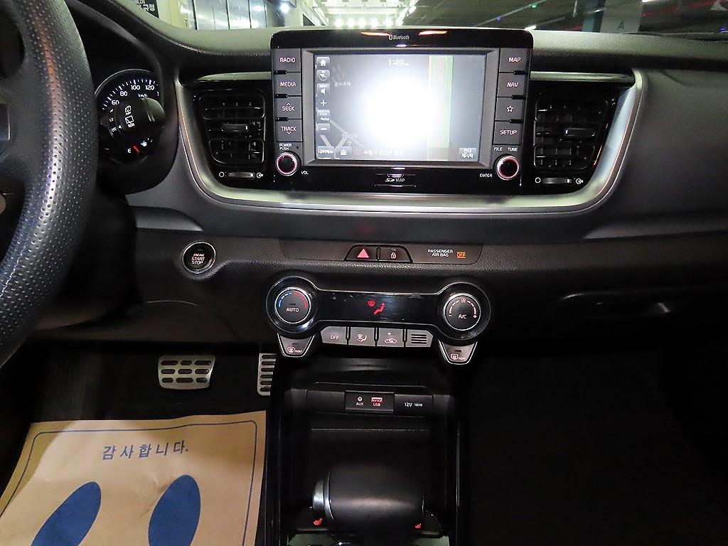 KIA Stonic - Vista 11