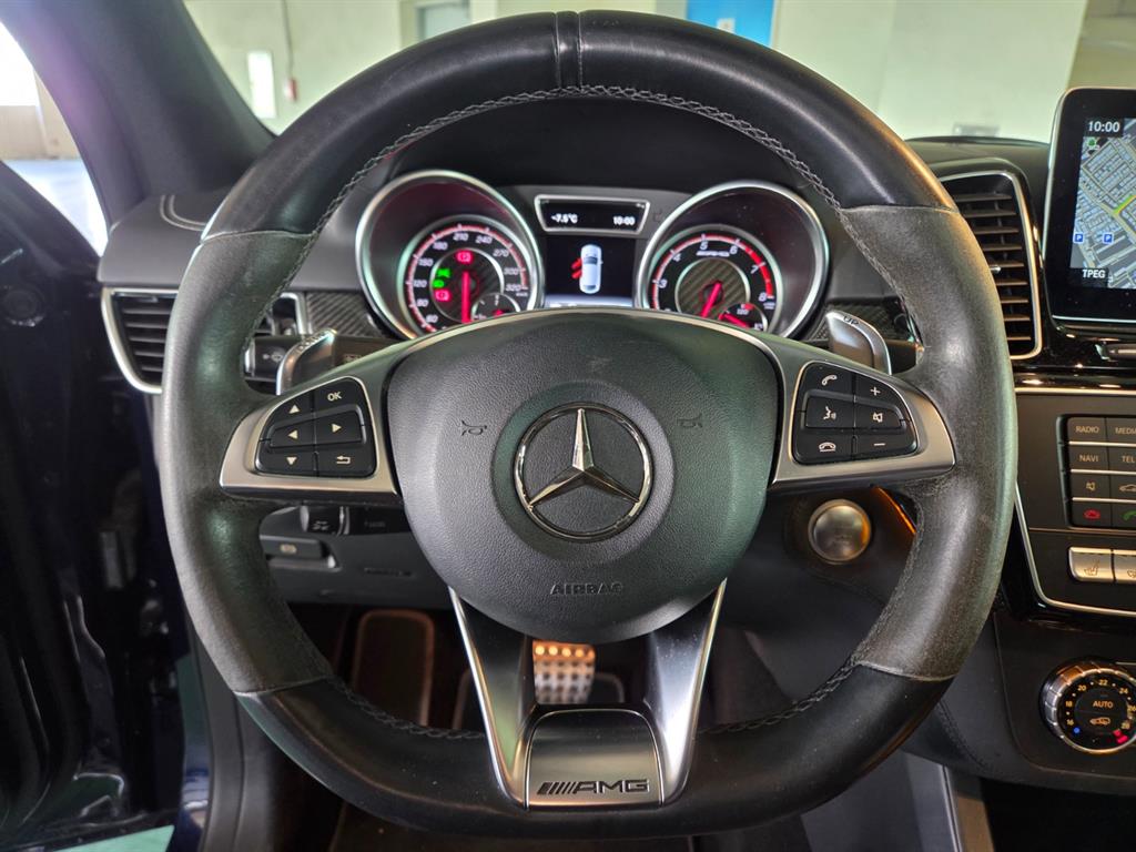 Mercedes Benz GLE Class - Vista 9