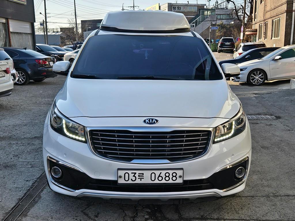 KIA Carnival 2017 Blanco - Importación desde Corea - HF Imports Iquique - Foto 1