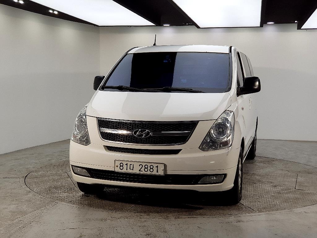 HYUNDAI Starex - Vista 2