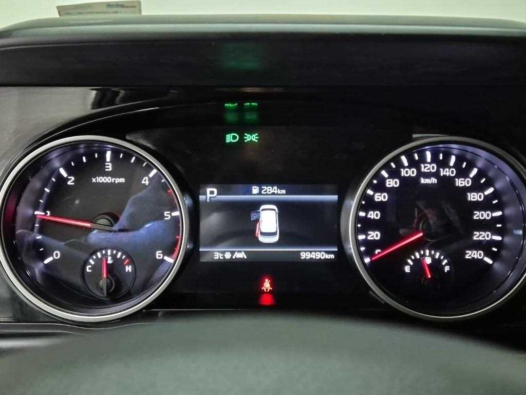 KIA Carnival - Vista 6