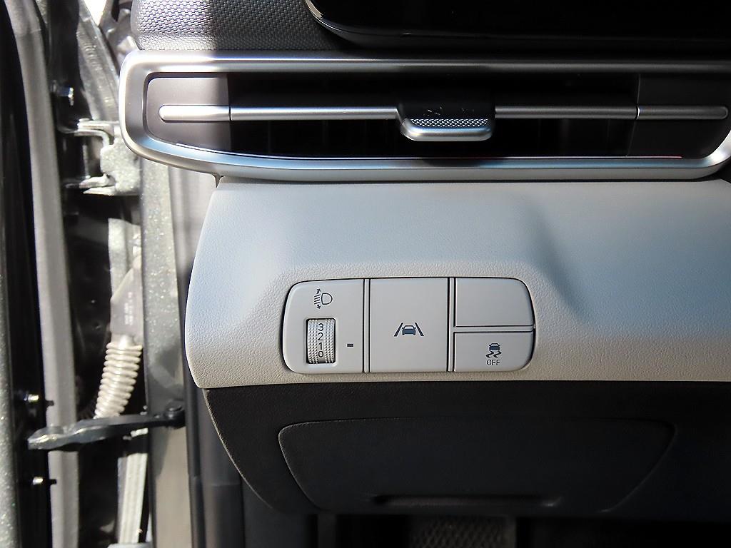 HYUNDAI Avante - Vista 12