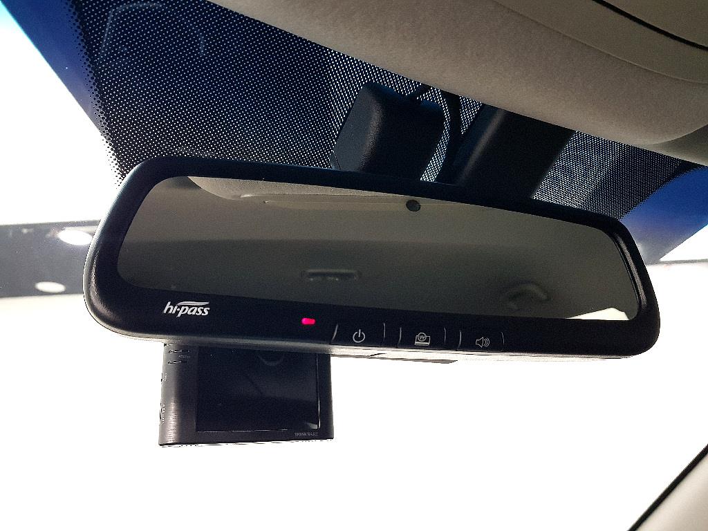 Ssangyong Tivoli - Vista 11