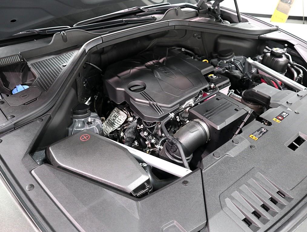 Genesis GV80 - Vista 6