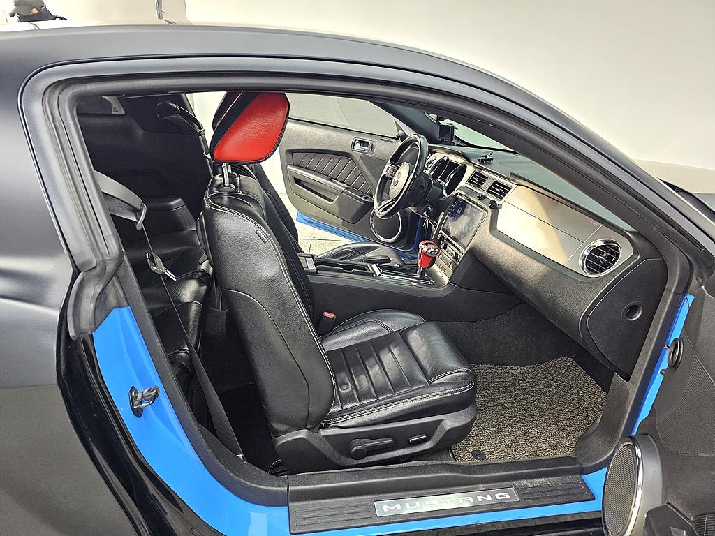 Ford Mustang - Vista 5