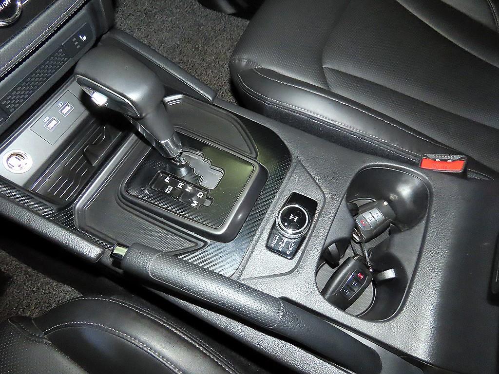 Ssangyong Rexton - Vista 12