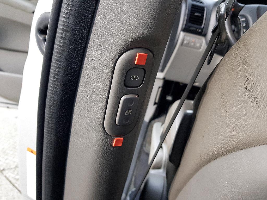 KIA Carnival 2014 Plateado - Importación desde Corea - HF Imports Iquique - Foto 16