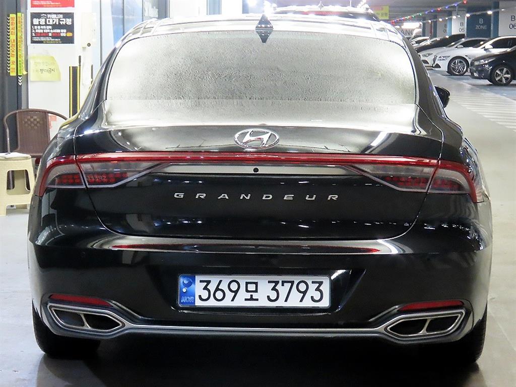 HYUNDAI Grandeur - Vista 5