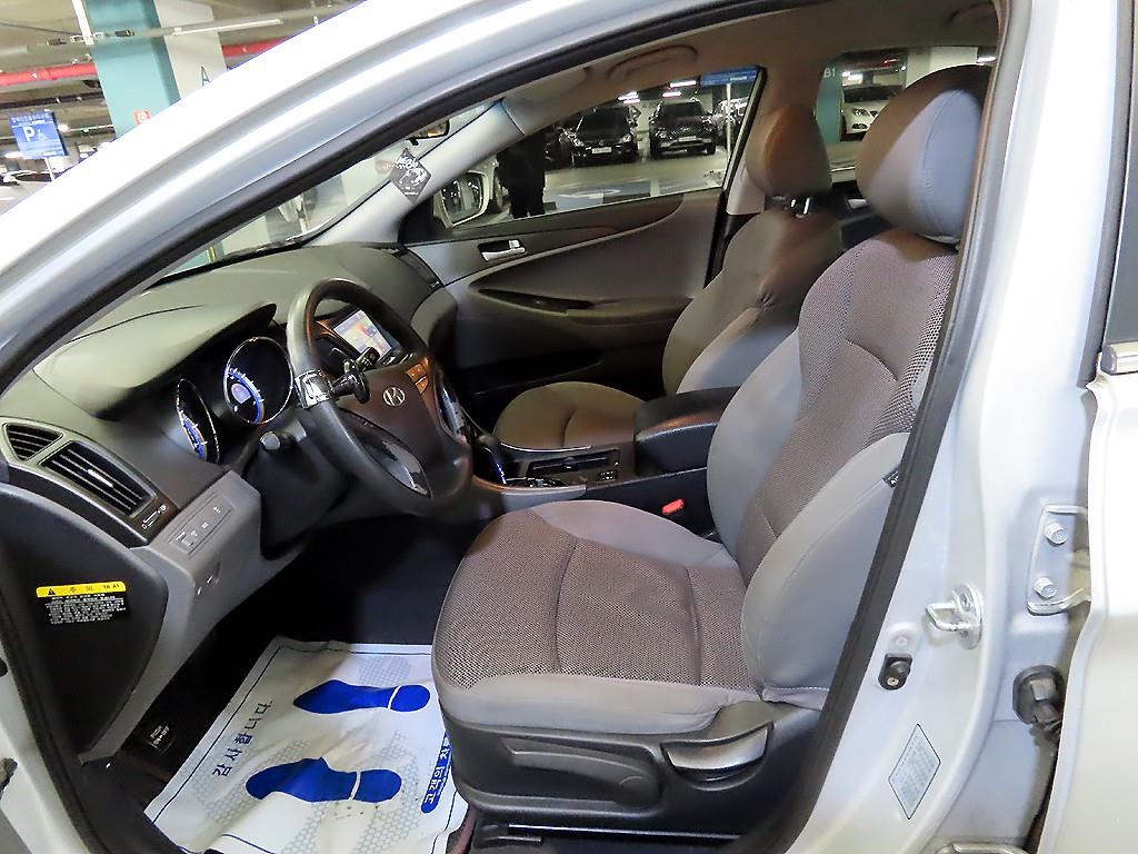 HYUNDAI Sonata - Vista 6