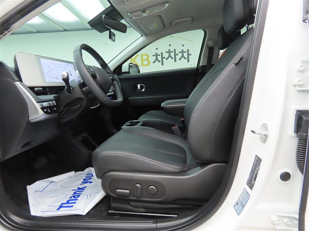 HYUNDAI Ioniq 5 - Vista 5
