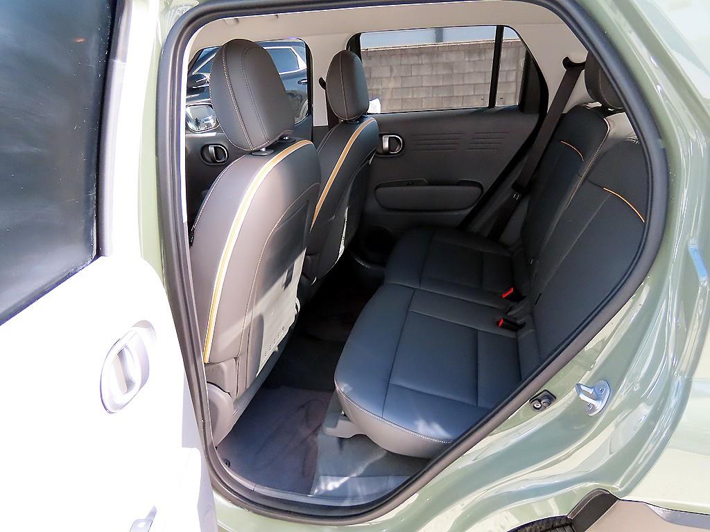 HYUNDAI Casper - Vista 6