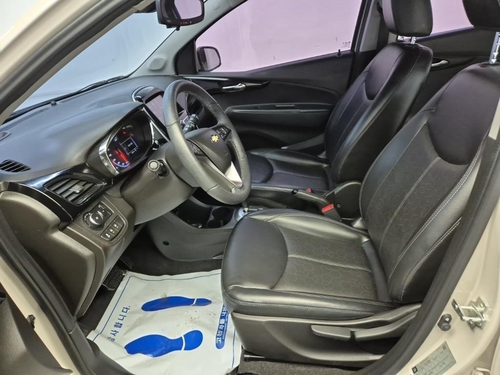 Chevrolet Spark 2018 Blanco - Importación desde Corea - HF Imports Iquique - Foto 13