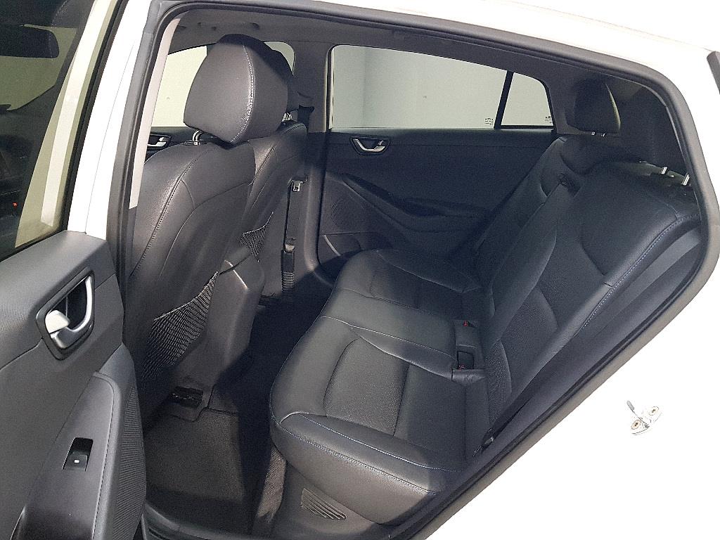 HYUNDAI Ioniq - Vista 9