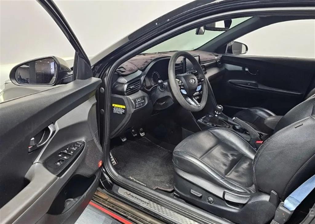 HYUNDAI Veloster - Vista 11