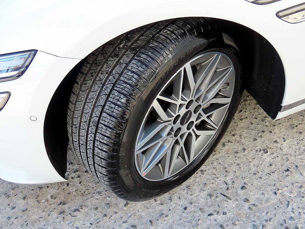 Genesis G80 2025 Blanco - Importación desde Corea - HF Imports Iquique - Foto 20