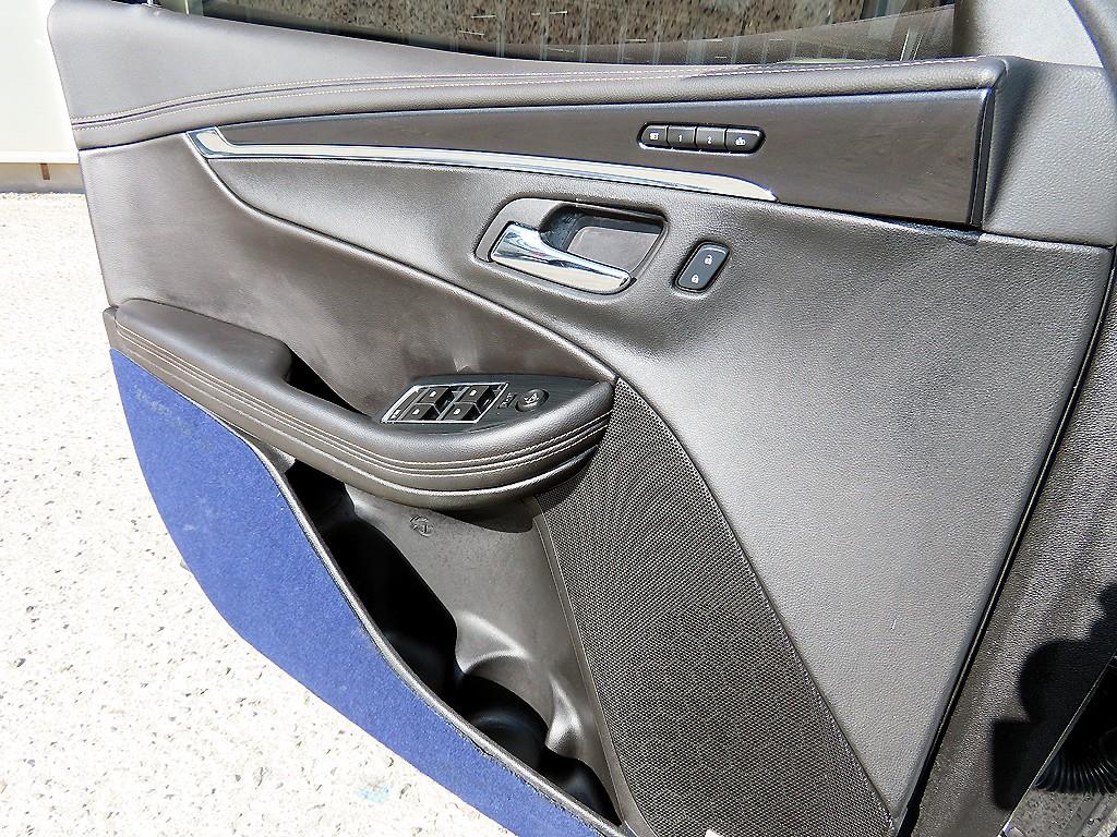 Chevrolet Impala - Vista 11