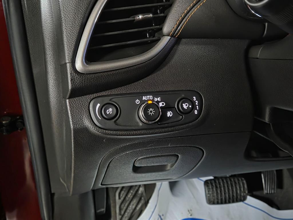 Chevrolet Trax 2017 Rojo - Importación desde Corea - HF Imports Iquique - Foto 13