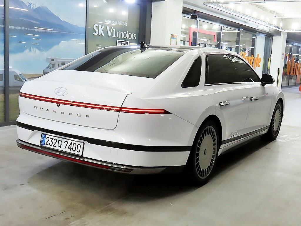 HYUNDAI Grandeur - Vista 4