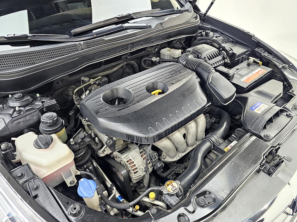 HYUNDAI Sonata - Vista 6